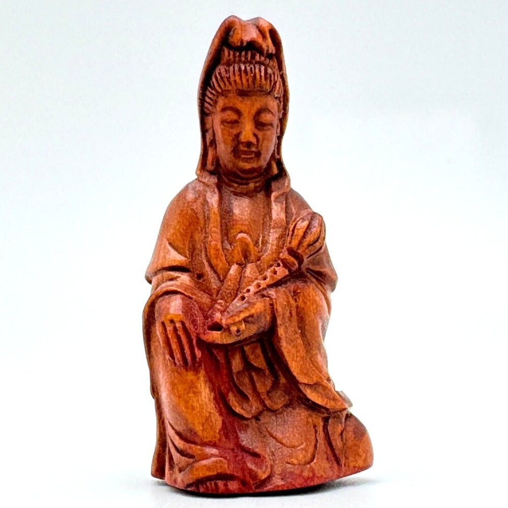 Ojime Bead Netsuke Kuan Yin Guanyin Quan Yin Hand-Carved Boxwood Signed Figurine